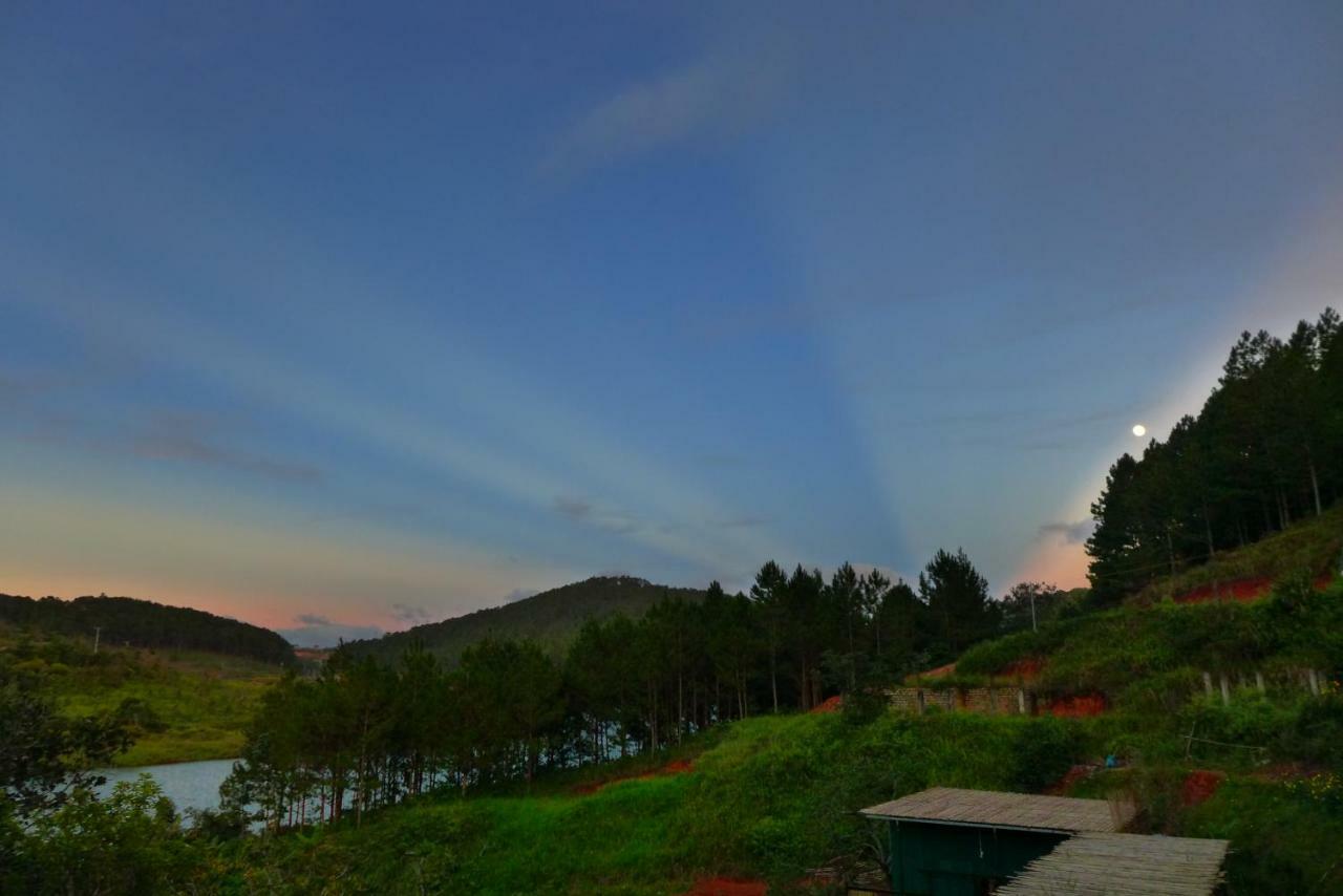 Zen Cafe Lakeside Da Lat Exterior photo